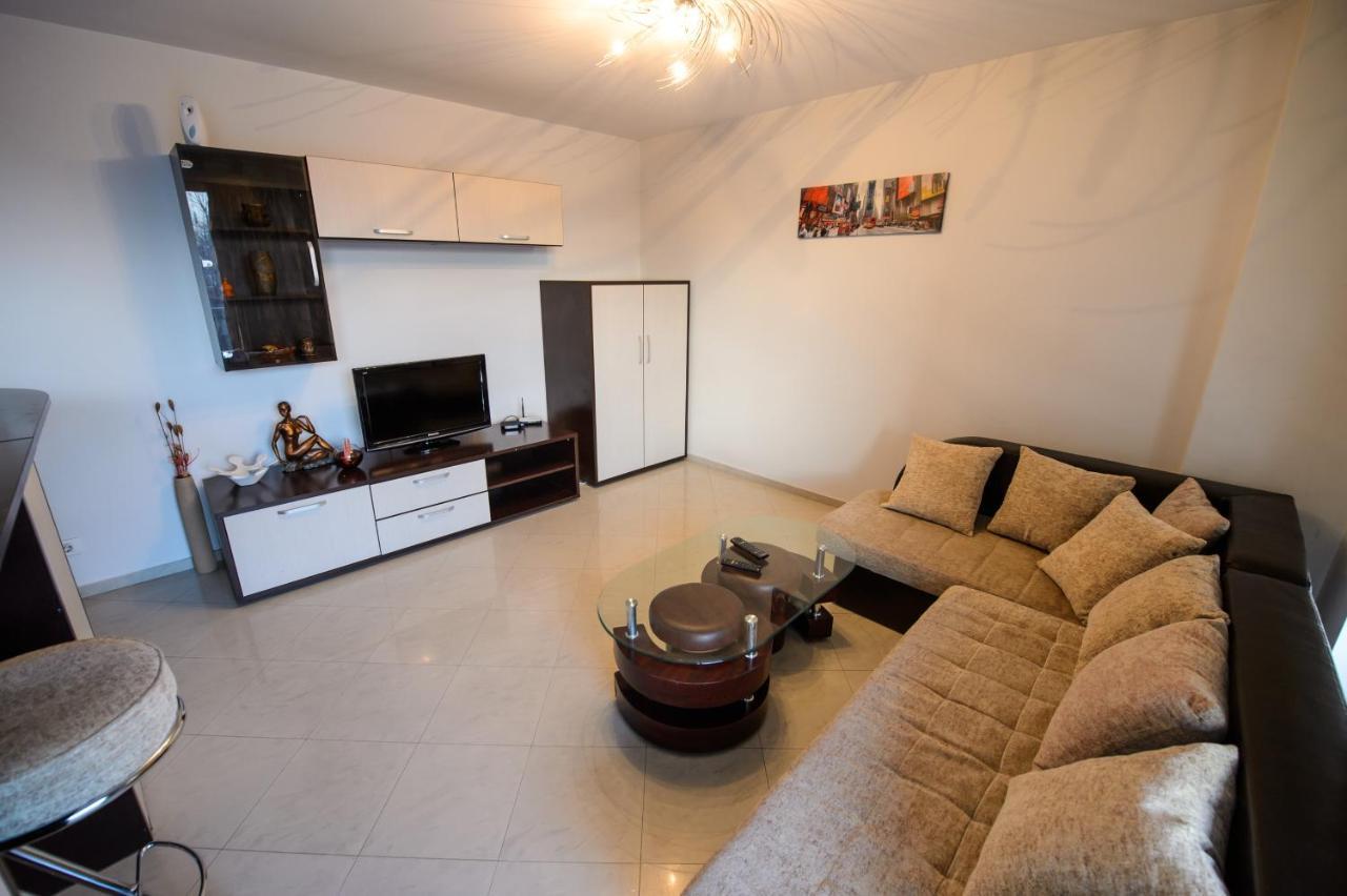 Coralia Luna Park Apartments Mamaia Extérieur photo
