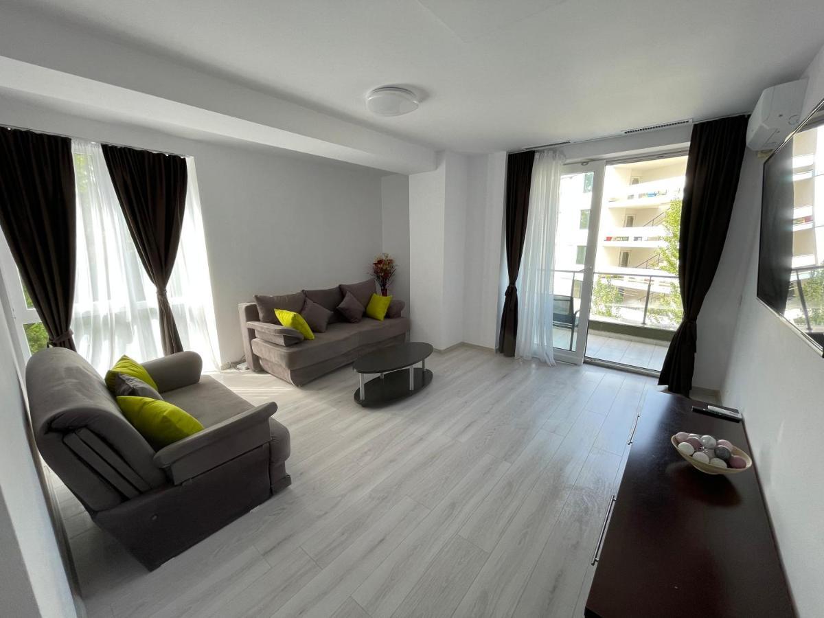 Coralia Luna Park Apartments Mamaia Extérieur photo