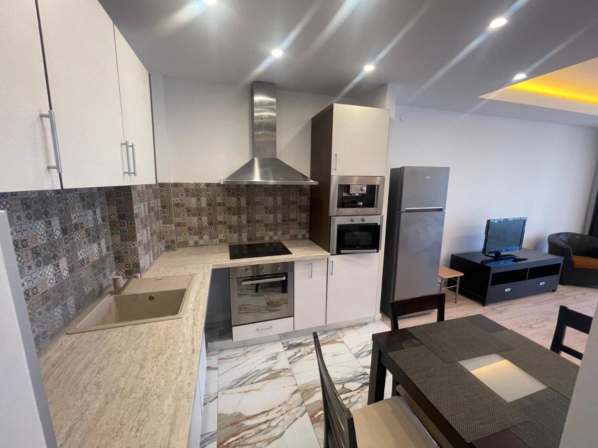 Coralia Luna Park Apartments Mamaia Extérieur photo