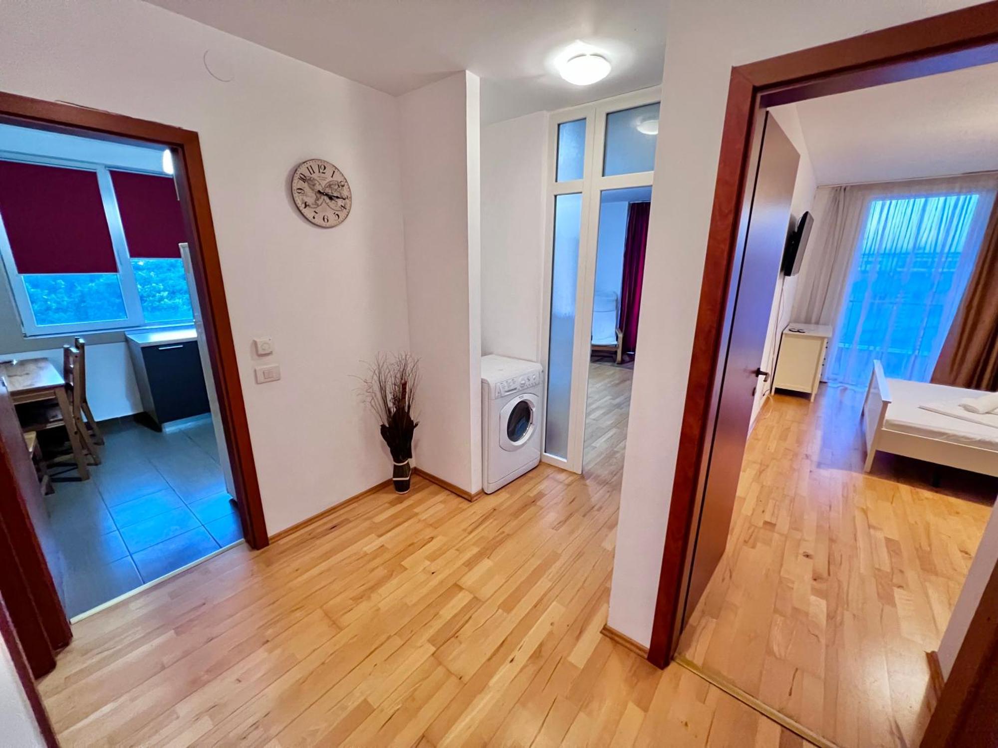 Coralia Luna Park Apartments Mamaia Extérieur photo