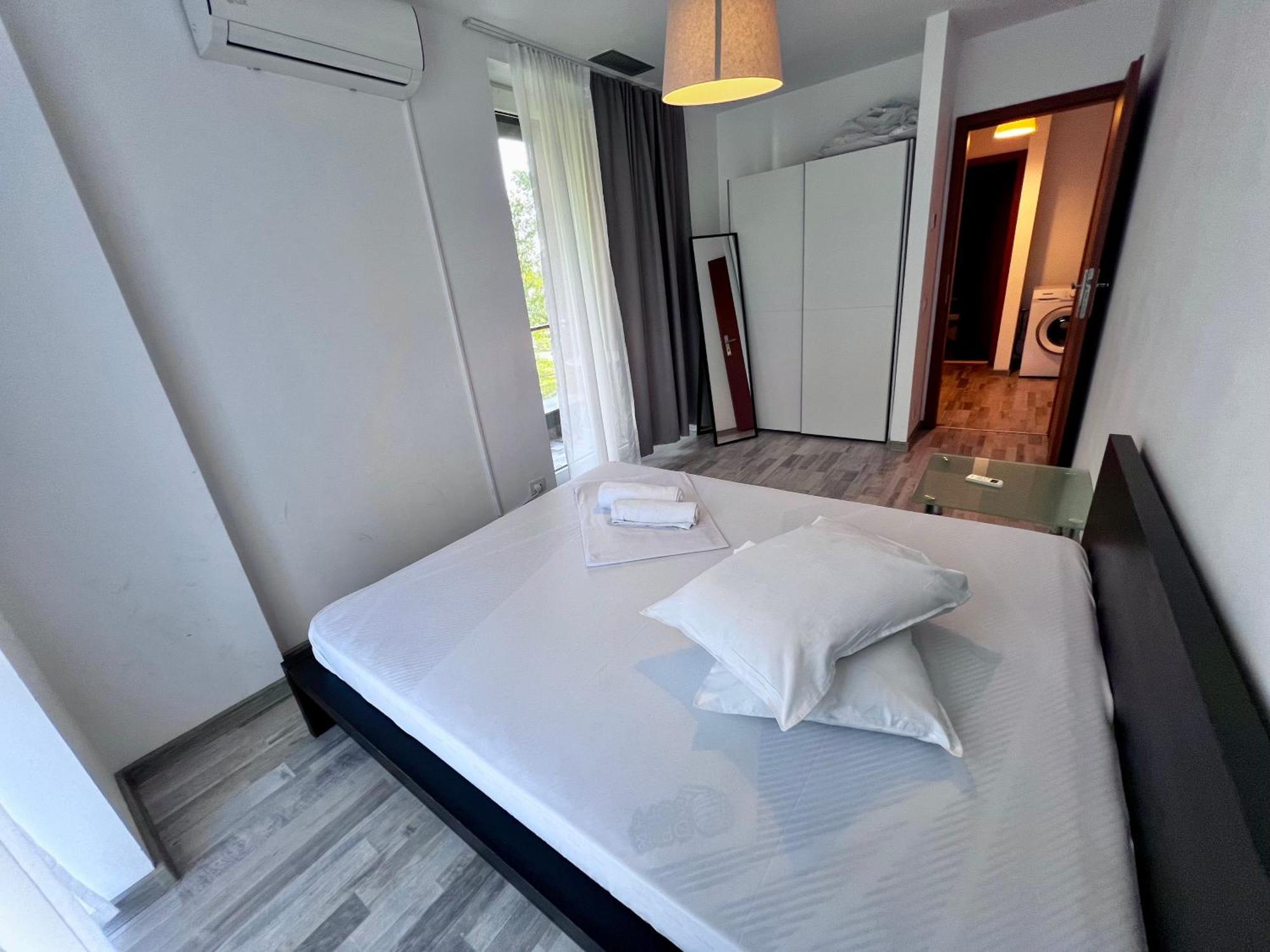 Coralia Luna Park Apartments Mamaia Extérieur photo